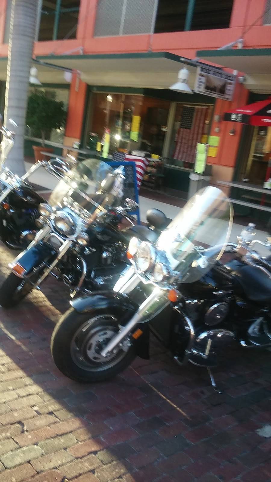 Wise Guys | meal takeaway | 2117 W First St, Fort Myers, FL 33901, USA | 2393328802 OR +1 239-332-8802