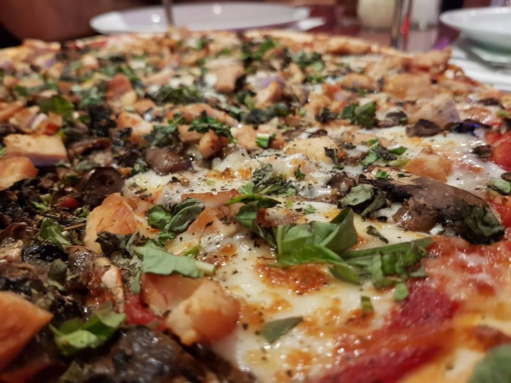 Renos Pizzeria | meal delivery | 4006 W Riverside Dr, Burbank, CA 91505, USA | 8188438550 OR +1 818-843-8550