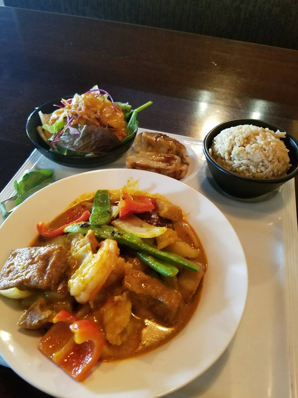 Sweet Mandarin | restaurant | 18 Cottage Row, Glen Cove, NY 11542, USA | 5166712228 OR +1 516-671-2228