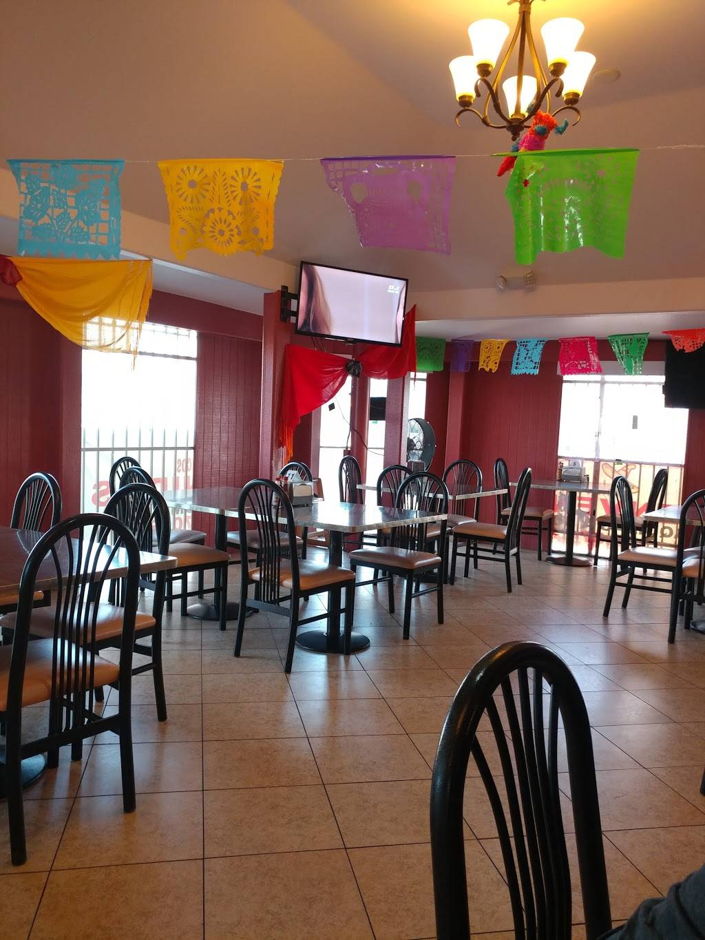Arturos Tacos Cocina Tradicional Mexicana | restaurant | 18596 Valley Blvd, Bloomington, CA 92316, USA | 9098747018 OR +1 909-874-7018