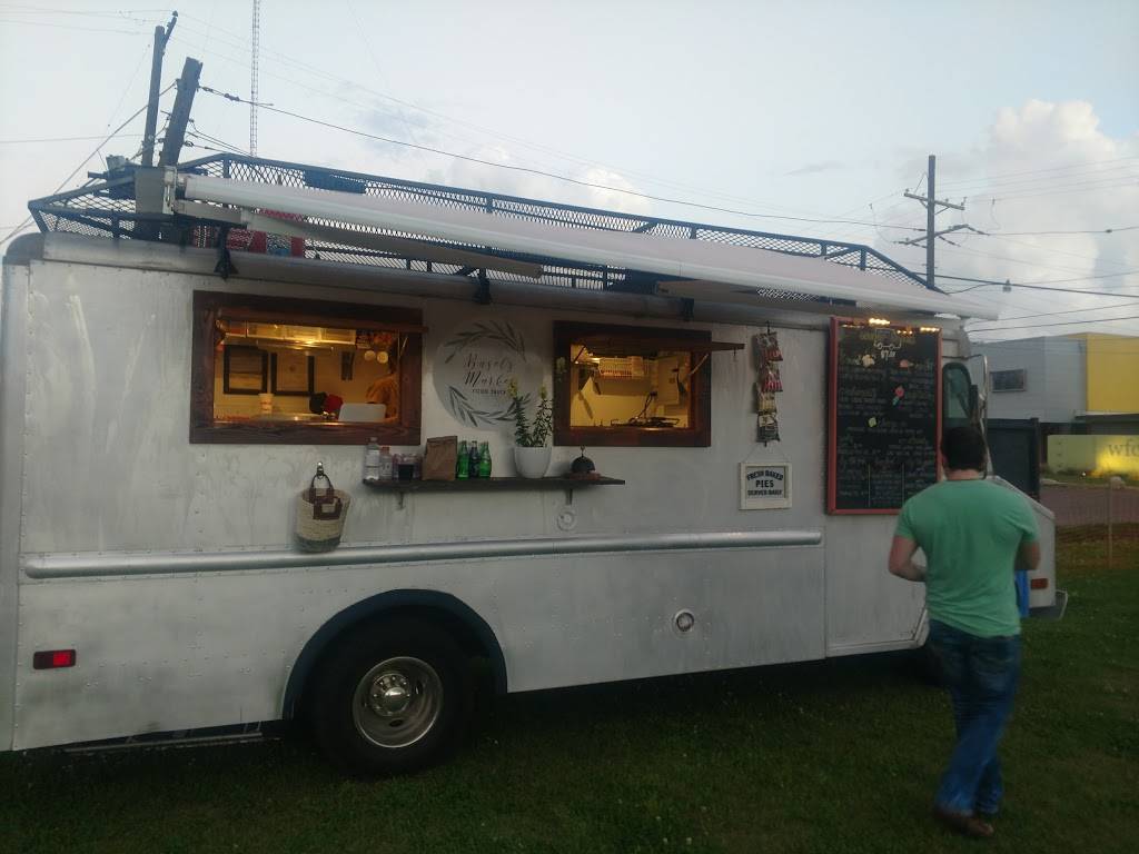 Basels Market Food Truck | restaurant | 7675 Jefferson Hwy, Baton Rouge, LA 70809, USA | 2259388311 OR +1 225-938-8311