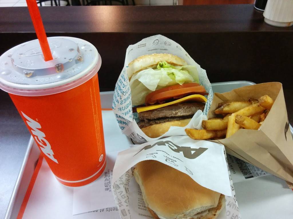 A&W Canada | restaurant | 78, boulevard du, Boulevard Curé-Labelle, Sainte-Thérèse, QC J7E 2X4, Canada | 4504334214 OR +1 450-433-4214