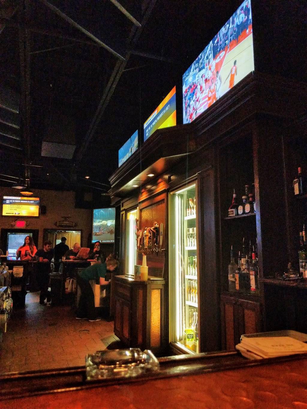 Hooligans Half Irish Pub | restaurant | 586 S Jefferson Ave, Cookeville, TN 38501, USA | 9315262927 OR +1 931-526-2927