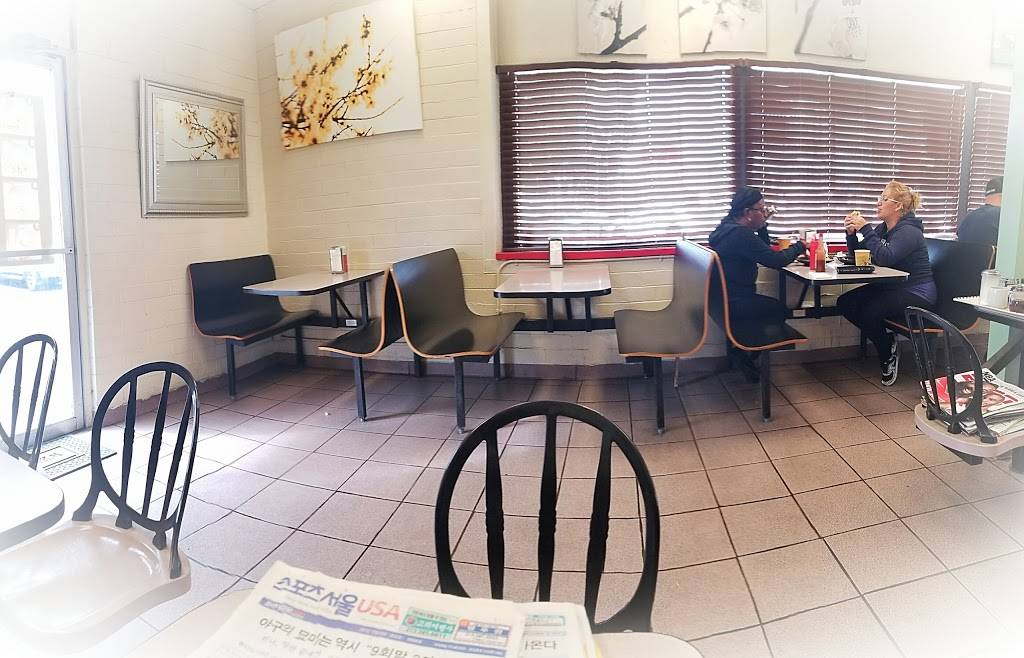 Sams Charbroiled Burgers | restaurant | 10748 Vanowen St, North Hollywood, CA 91605, USA | 8185059070 OR +1 818-505-9070