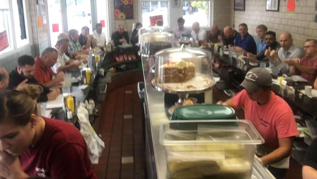 Noahs Deli | restaurant | 3439, 14500 Michigan Ave, Dearborn, MI 48126, USA | 3135828361 OR +1 313-582-8361