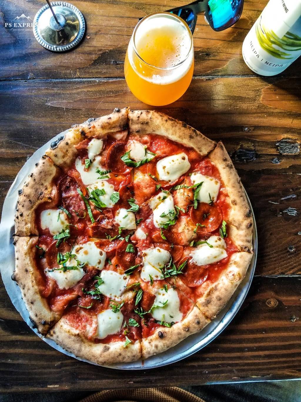 Pizaros Pizza Napoletana | restaurant | 1000 W Gray St, Houston, TX 77019, USA | 8327425200 OR +1 832-742-5200