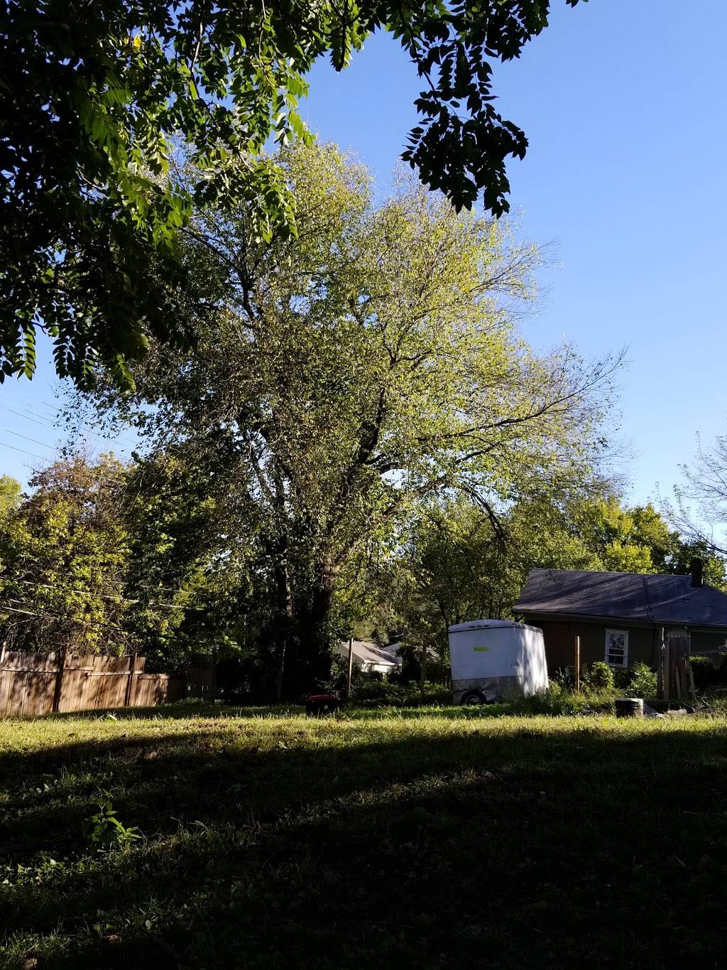 Nefertiti Restaurant & Banquet | restaurant | 1314 Quindaro Blvd, Kansas City, KS 66104, USA | 9133216677 OR +1 913-321-6677