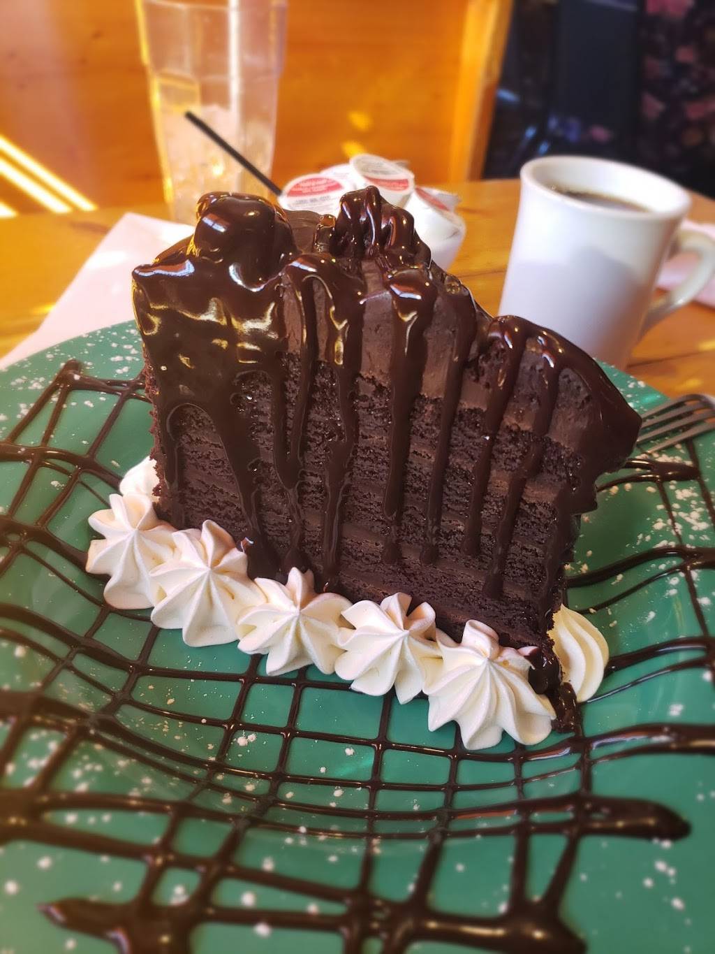 Joes Friendly Tavern | restaurant | 11015 W Front St, Empire, MI 49630, USA | 2313265506 OR +1 231-326-5506