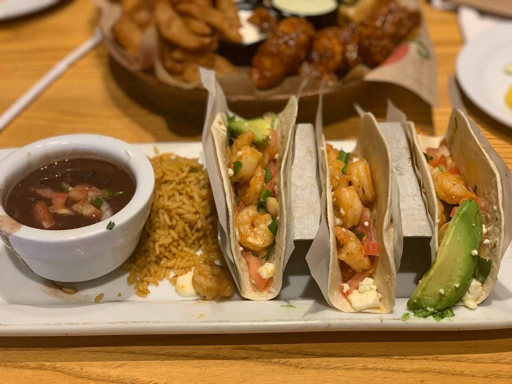 Chilis Grill & Bar | meal takeaway | 4022 Medina Rd, Akron, OH 44333, USA | 3306682882 OR +1 330-668-2882