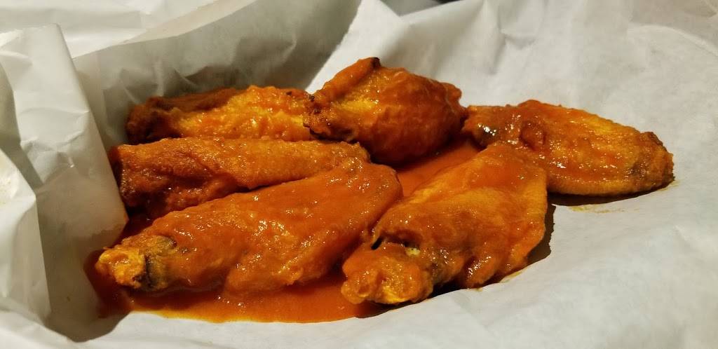 BIGS Fullerton | restaurant | 323 N State College Blvd, Fullerton, CA 92831, USA | 7145264950 OR +1 714-526-4950