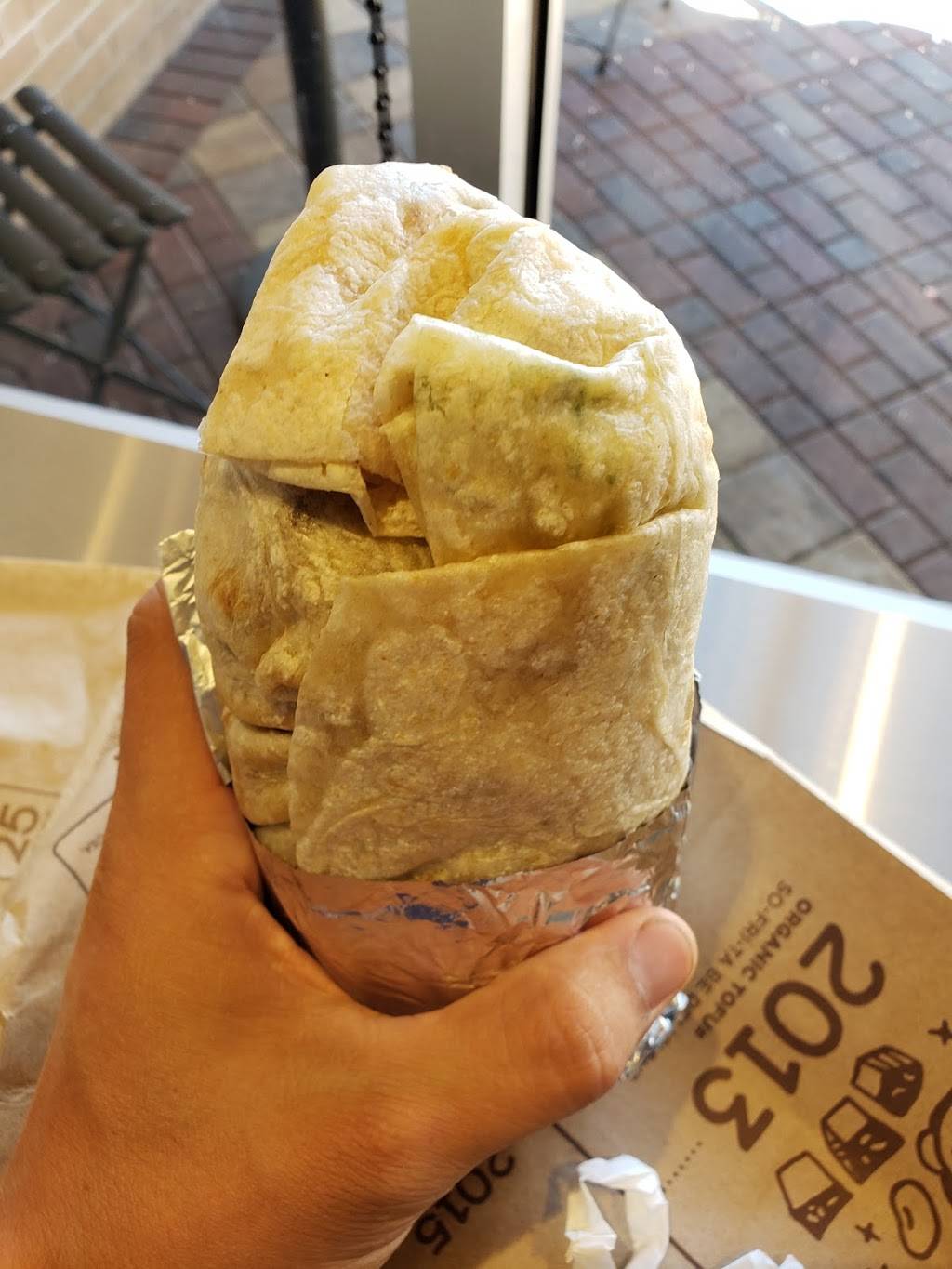 Chipotle Mexican Grill | restaurant | 8635 Blanding Blvd Ste 102, Jacksonville, FL 32244, USA | 9047721322 OR +1 904-772-1322