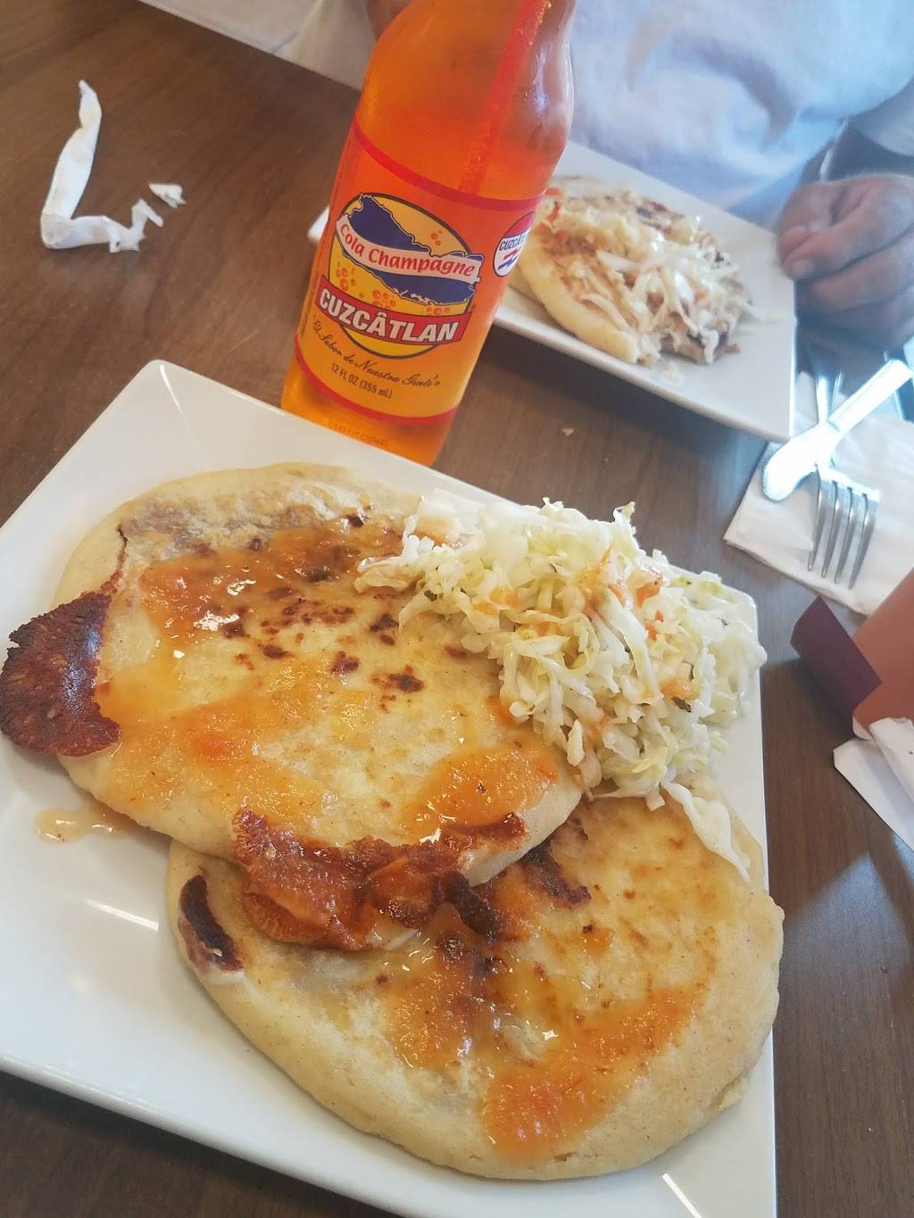 Hidden Paradise El Salvador | restaurant | 1184 W 2nd St Unit 201, San Bernardino, CA 92410, USA | 9514230889 OR +1 951-423-0889