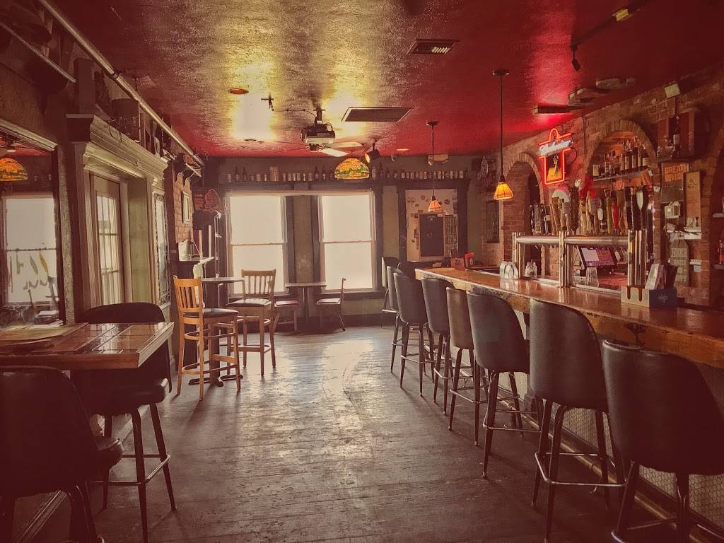 Attic On Adams | restaurant | 1701 Adams St, Toledo, OH 43604, USA | 4192435350 OR +1 419-243-5350