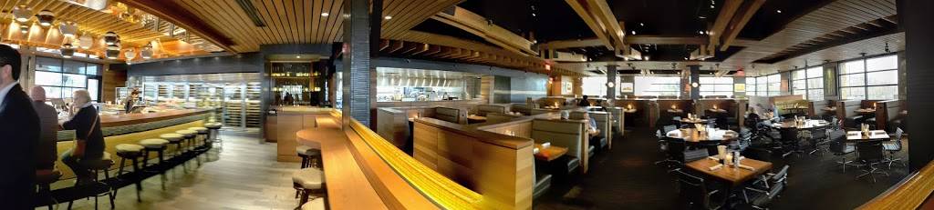 J. Alexanders Restaurant | restaurant | 256 Mall Blvd, King of Prussia, PA 19406, USA | 4843222000 OR +1 484-322-2000