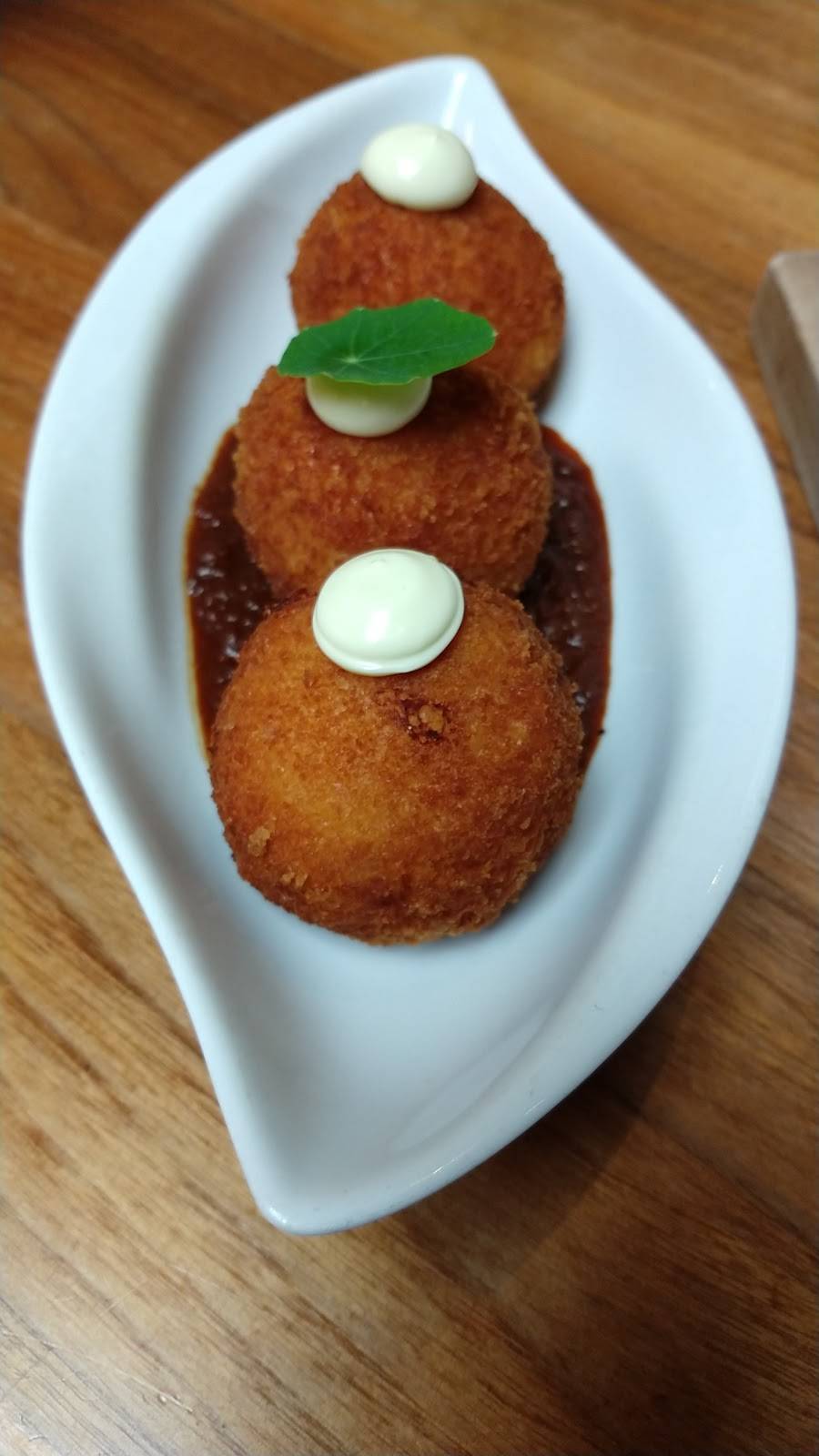 Ataula | restaurant | 1818 NW 23rd Pl, Portland, OR 97210, USA | 5038948904 OR +1 503-894-8904