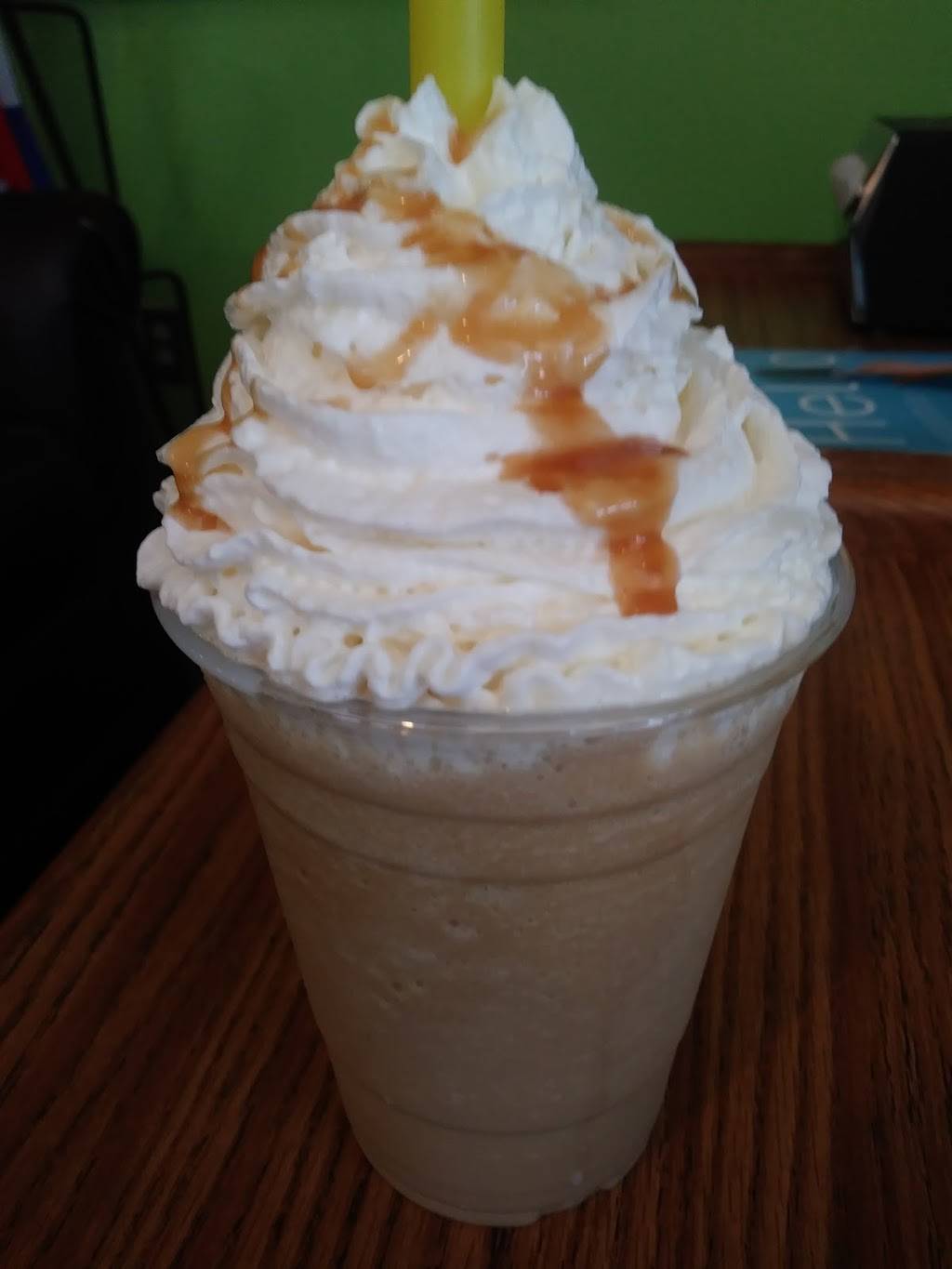 Central Perk and Dessert | cafe | 14 S 14th St, Fort Dodge, IA 50501, USA | 5155737375 OR +1 515-573-7375