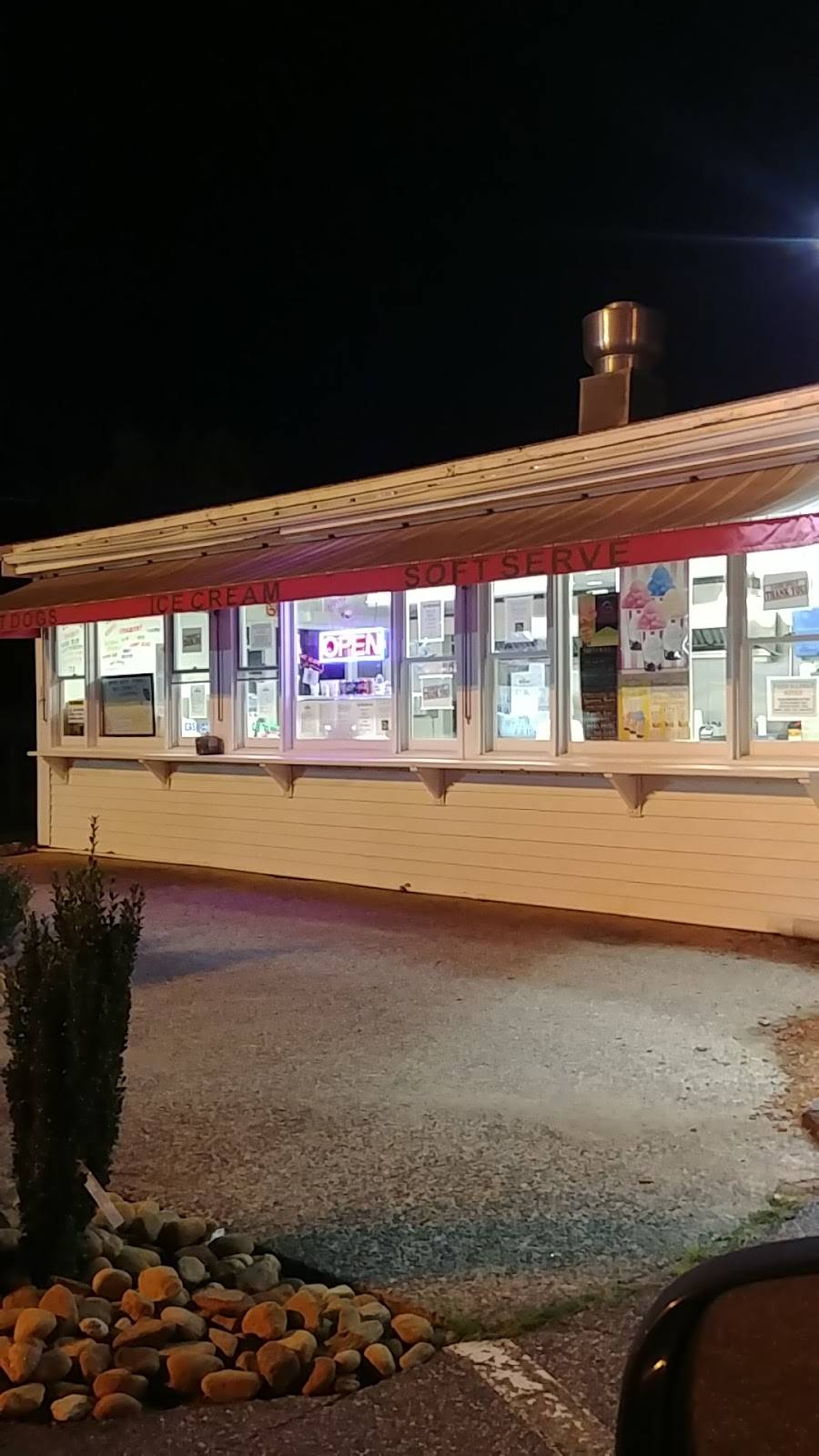 Big Dipper Ice Cream | restaurant | 325-359 Main St, North Reading, MA 01864, USA | 9786645111 OR +1 978-664-5111