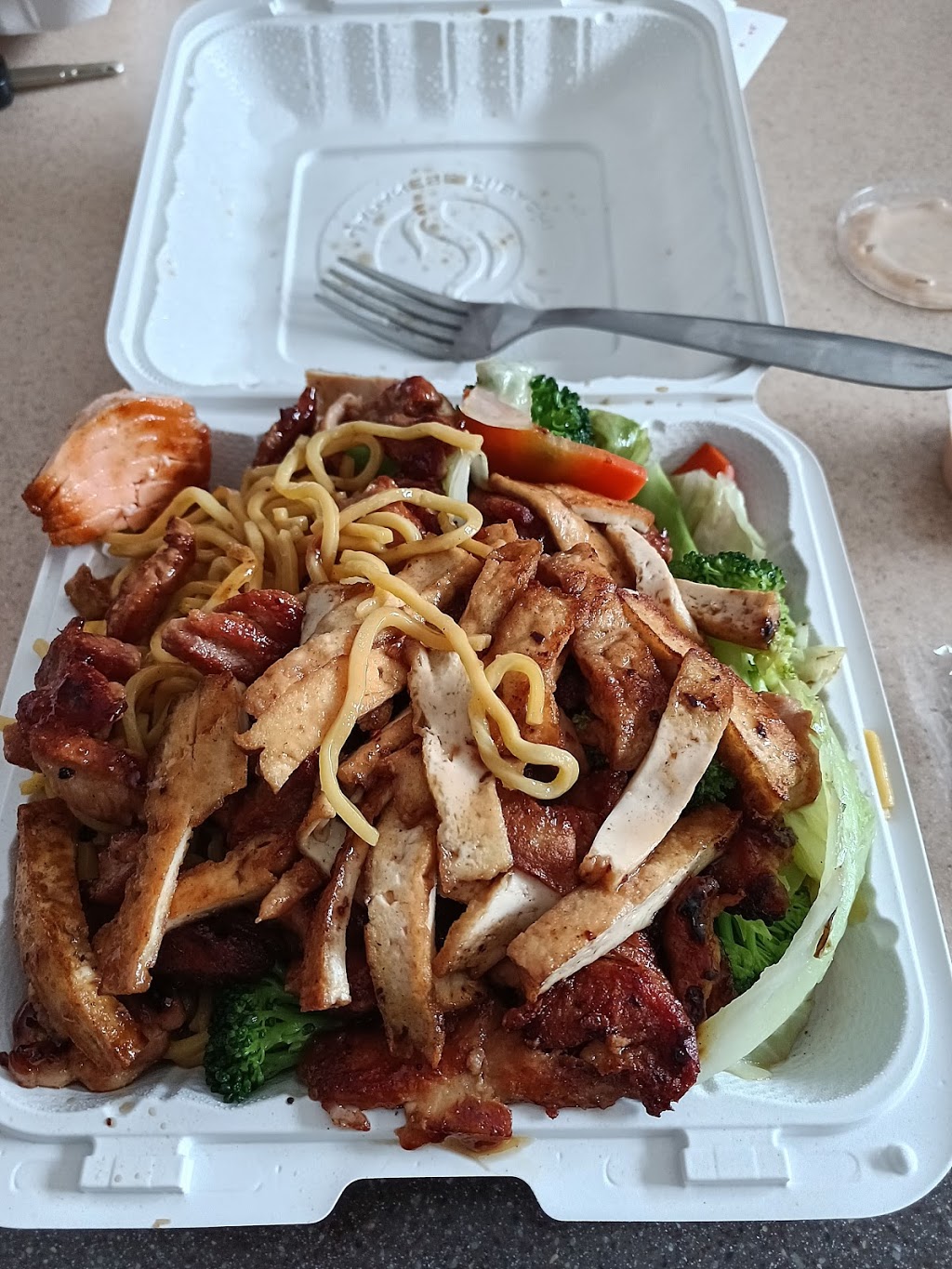 Quickway Japanese Hibachi | restaurant | 10290 Mill Run Cir#100, Owings Mills, MD 21117, USA | 4438701225 OR +1 443-870-1225