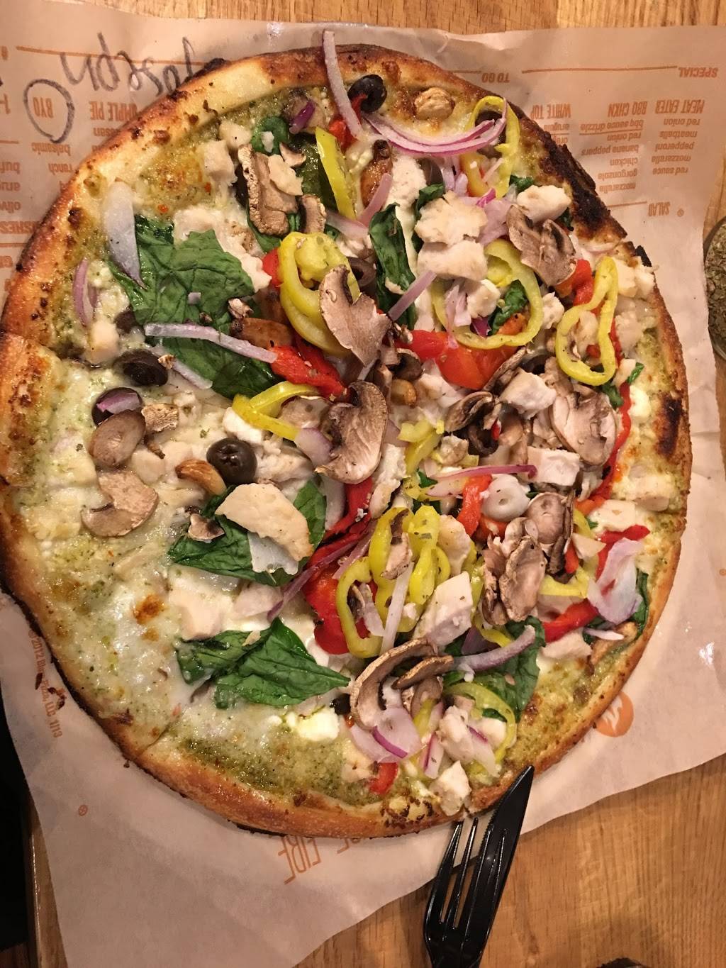 Blaze Pizza | meal takeaway | 643 N Fair Oaks Ave, Pasadena, CA 91103, USA | 6262386026 OR +1 626-238-6026