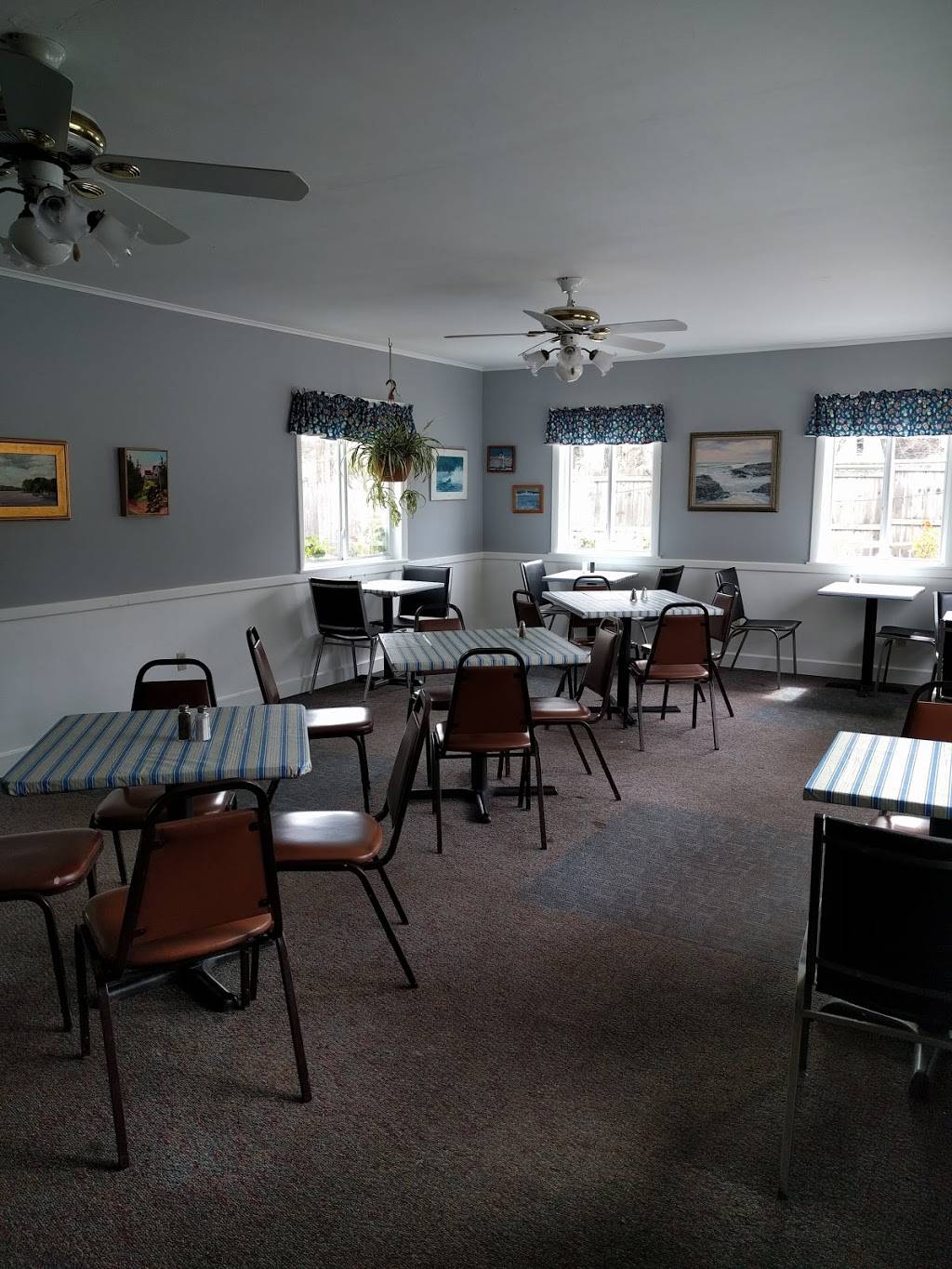 Schoolhouse Bakery, Cafe & Pastries | bakery | 21 River Rd. RT 131, Tenants Harbor, ME 04860, USA | 2073729608 OR +1 207-372-9608