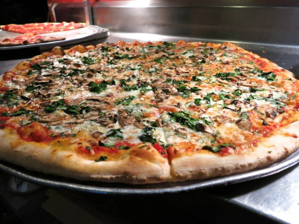 Rico Rinos Pizza | restaurant | 13801 S School St, Riverdale, IL 60827, USA | 7088419272 OR +1 708-841-9272