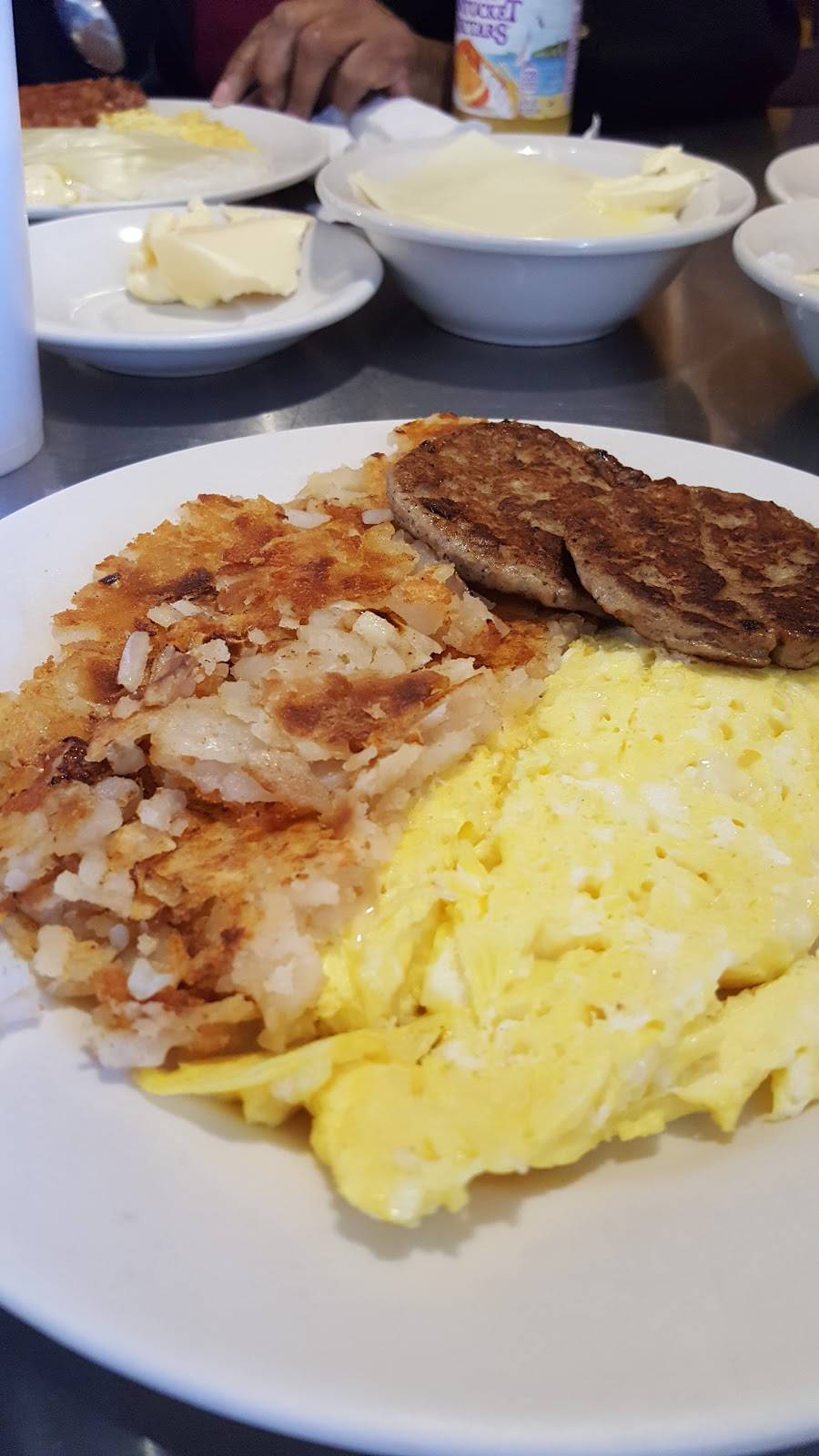 Happy Restaurant | restaurant | 5601 Germantown Ave, Philadelphia, PA 19144, USA | 2158434122 OR +1 215-843-4122