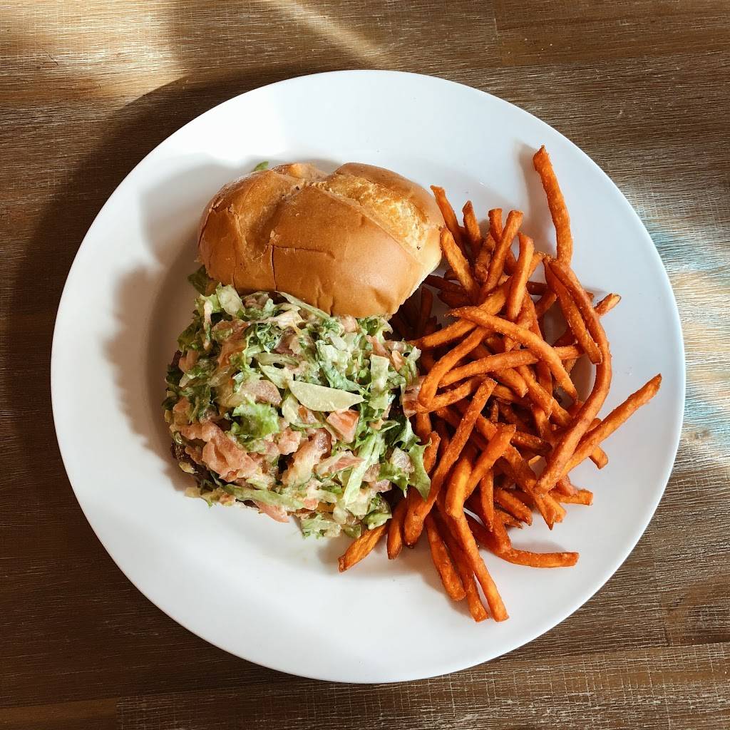 SAMS American Eatery | restaurant | 1220 Market St, San Francisco, CA 94102, USA | 4156268590 OR +1 415-626-8590