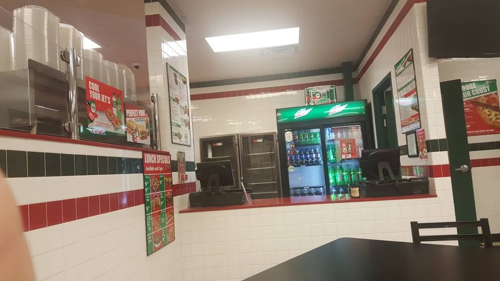 Jets Pizza | meal delivery | 1207 W Chicago Blvd, Tecumseh, MI 49286, USA | 5178151810 OR +1 517-815-1810