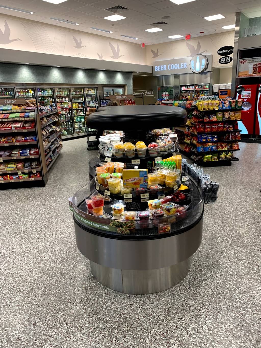 Wawa | restaurant | 5011 E Busch Blvd, Tampa, FL 33617, USA | 8135245378 OR +1 813-524-5378