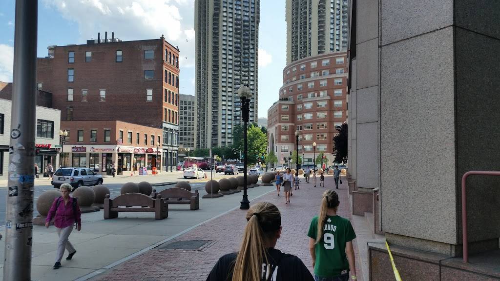 Dunkin | bakery | 59 Causeway St, Boston, MA 02114, USA | 6173674565 OR +1 617-367-4565