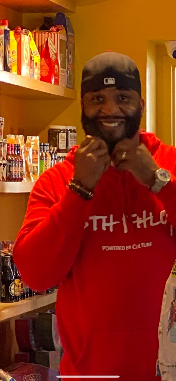 Oooh Wee It Is Restaurant | restaurant | 33 E 83rd St, Chicago, IL 60619, USA | 8722447505 OR +1 872-244-7505