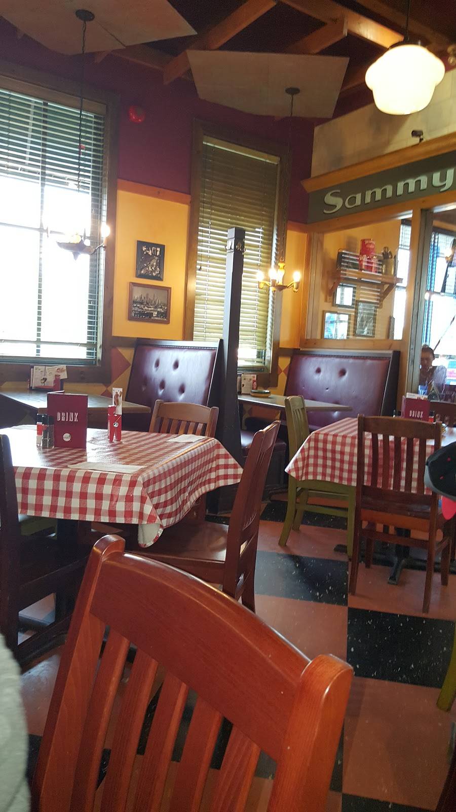 East Side Marios | restaurant | Tecumseh Mall, 7780 Tecumseh Rd E, Windsor, ON N8T 1G3, Canada | 5199451800 OR +1 519-945-1800