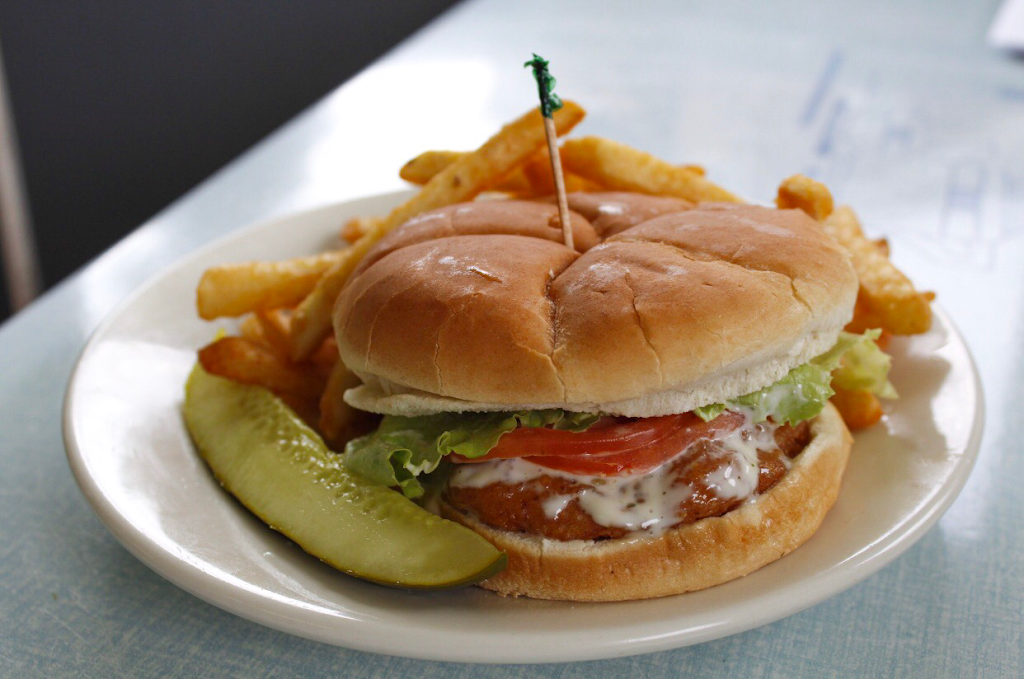 The Eatery & More | restaurant | 622 N Pike Road, Cabot, PA 16023, USA | 7243520308 OR +1 724-352-0308