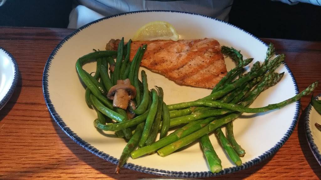 Red Lobster | restaurant | 1790 The Queensway, Etobicoke, ON M9C 5H5, Canada | 4166209990 OR +1 416-620-9990