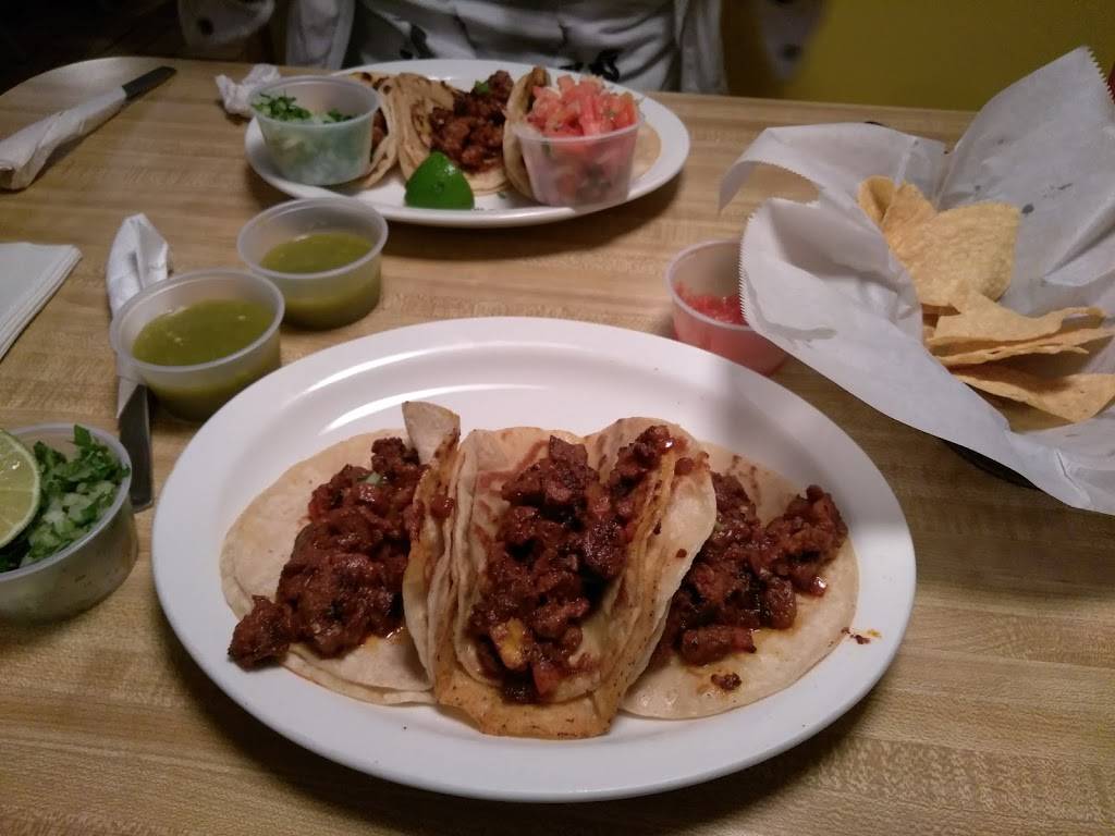 Don Pedros | restaurant | 8700 Jefferson Davis Hwy, North Chesterfield, VA 23237, USA | 8042753771 OR +1 804-275-3771