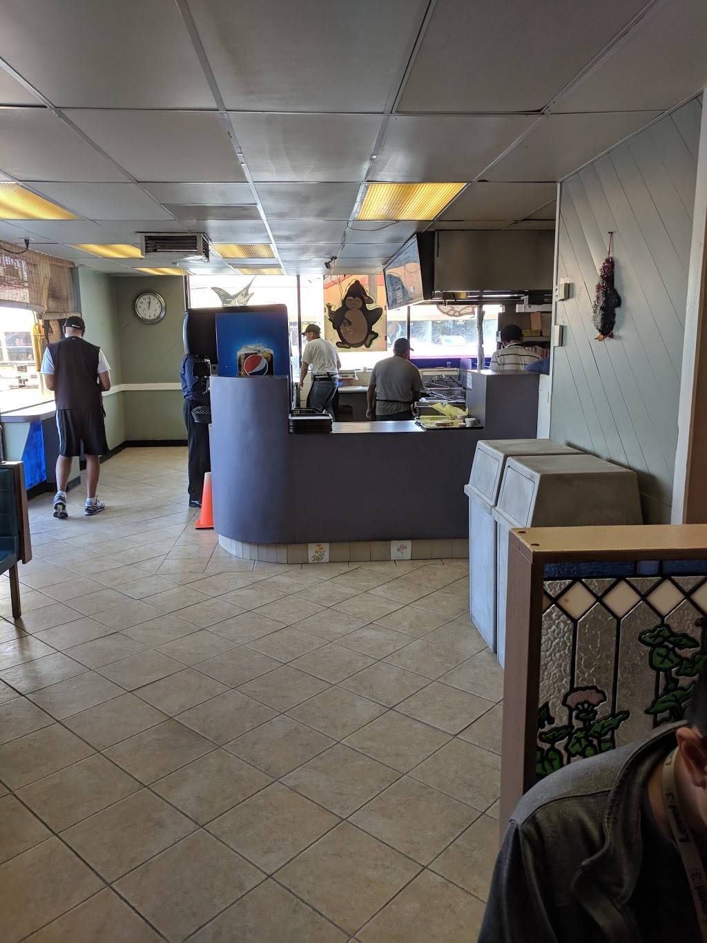 Penguin Fish & Chips | restaurant | 5952 Pico Blvd, Los Angeles, CA 90035, USA | 3239337661 OR +1 323-933-7661