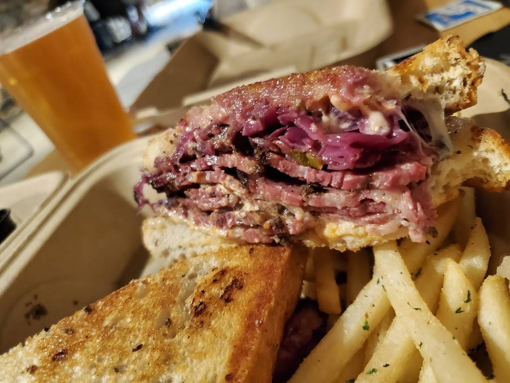 Tied House | restaurant | 27-31 E Main St, Lititz, PA 17543, USA | 7175688085 OR +1 717-568-8085