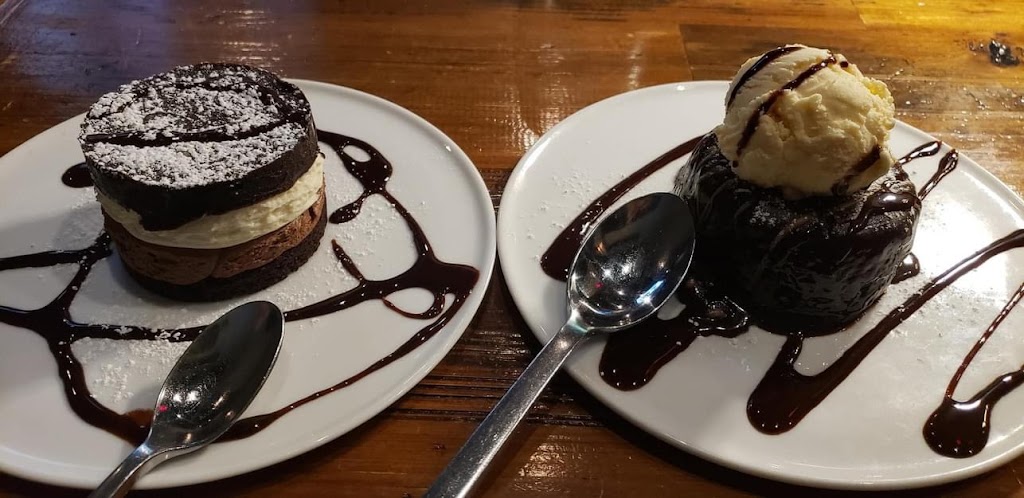 The Common Room | restaurant | 30 Dedham Ave, Needham, MA 02492, USA | 7814292015 OR +1 781-429-2015