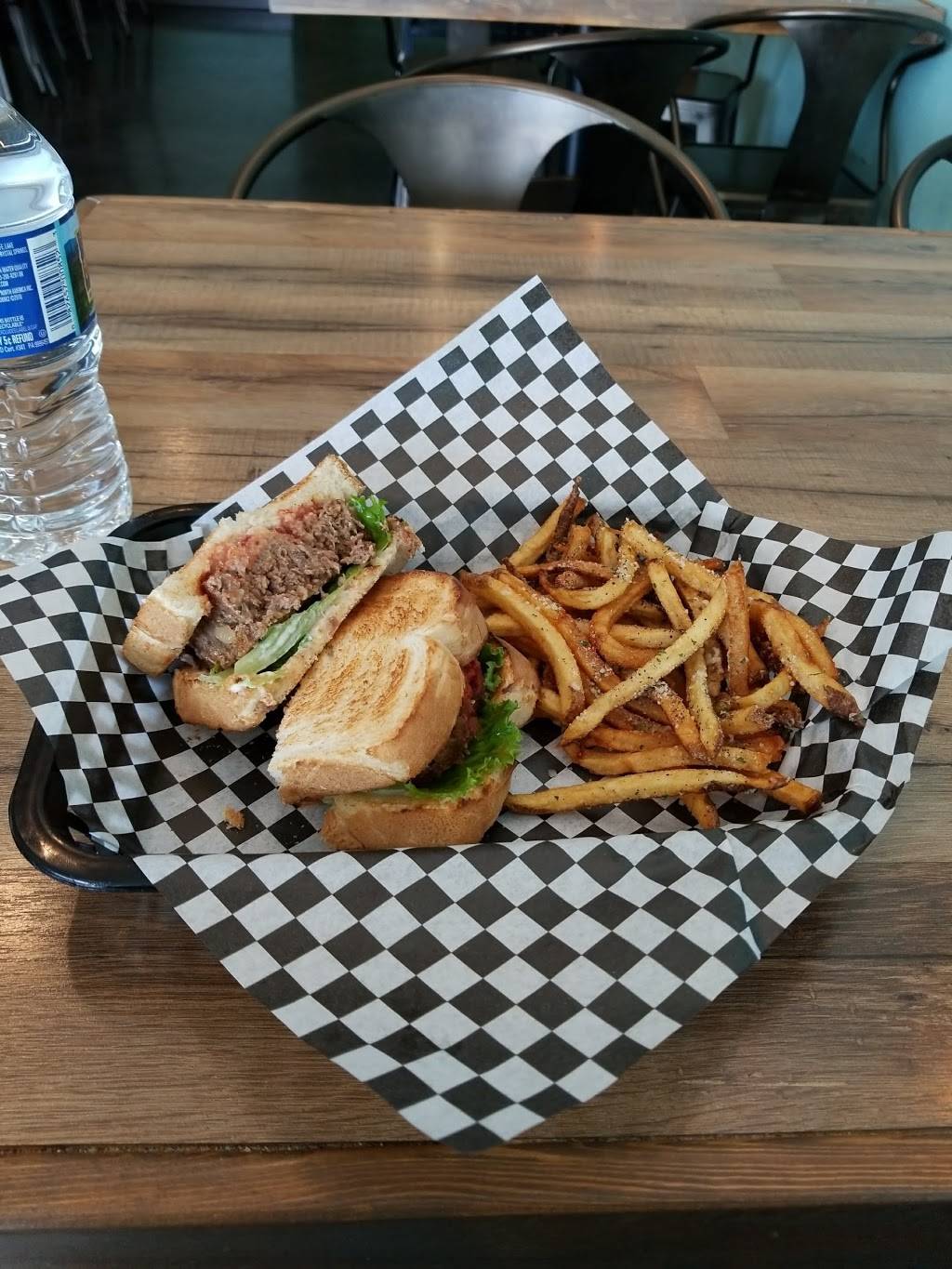 Gracious Plenty | cafe | 9207 US-42 a, Prospect, KY 40059, USA | 5026184755 OR +1 502-618-4755