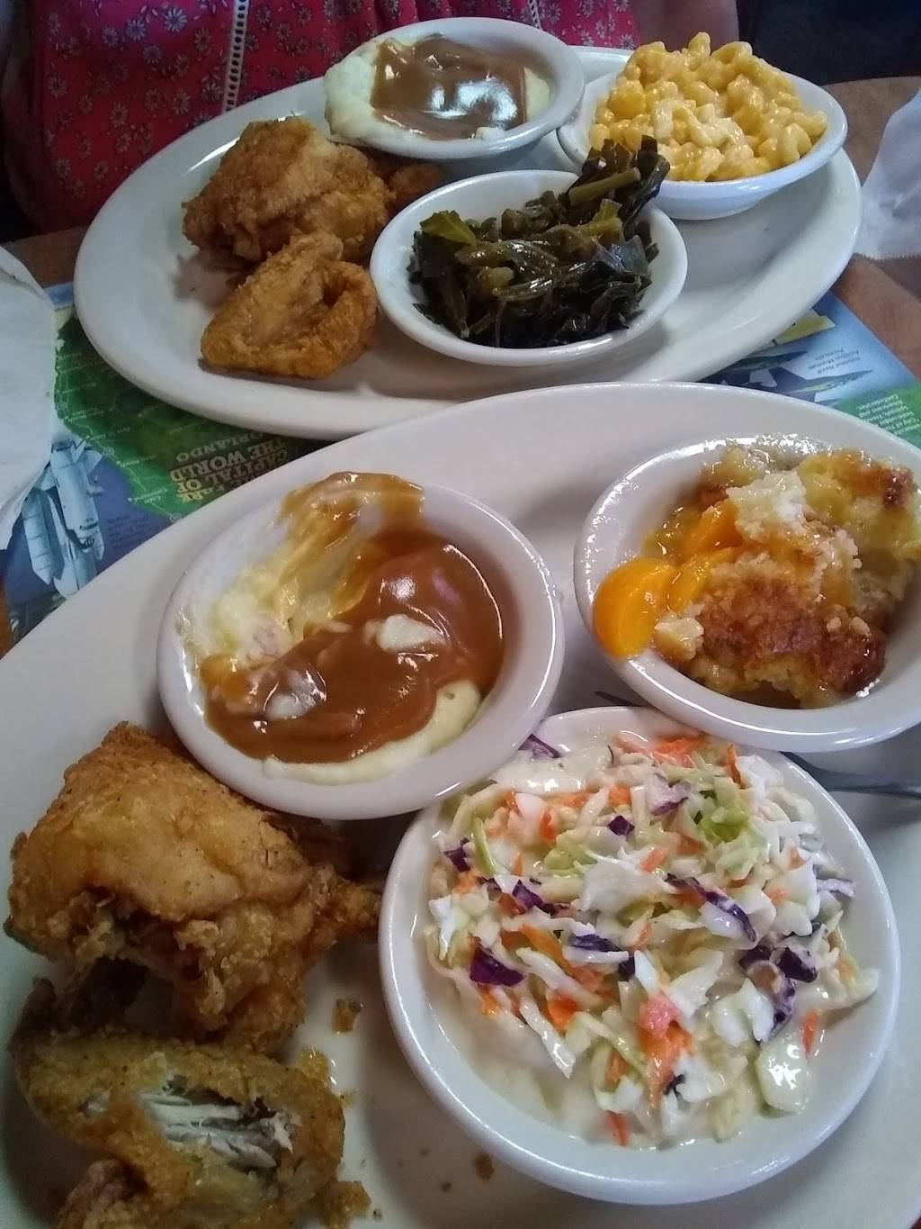 Betts Big T Restaurant | restaurant | 2525 N Young Blvd, Chiefland, FL 32626, USA | 3524904906 OR +1 352-490-4906