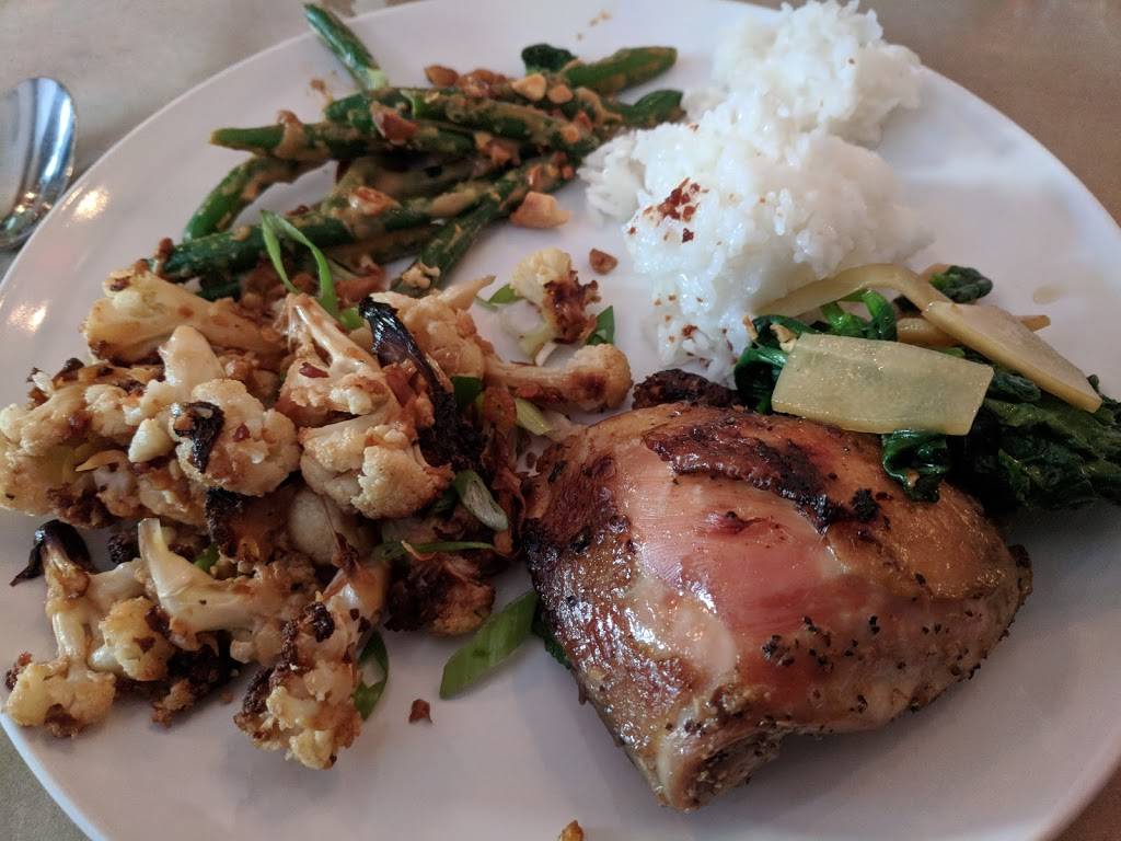 (revolver) | restaurant | 9737 Joseph Campau Ave, Hamtramck, MI 48212, USA | 3137573093 OR +1 313-757-3093