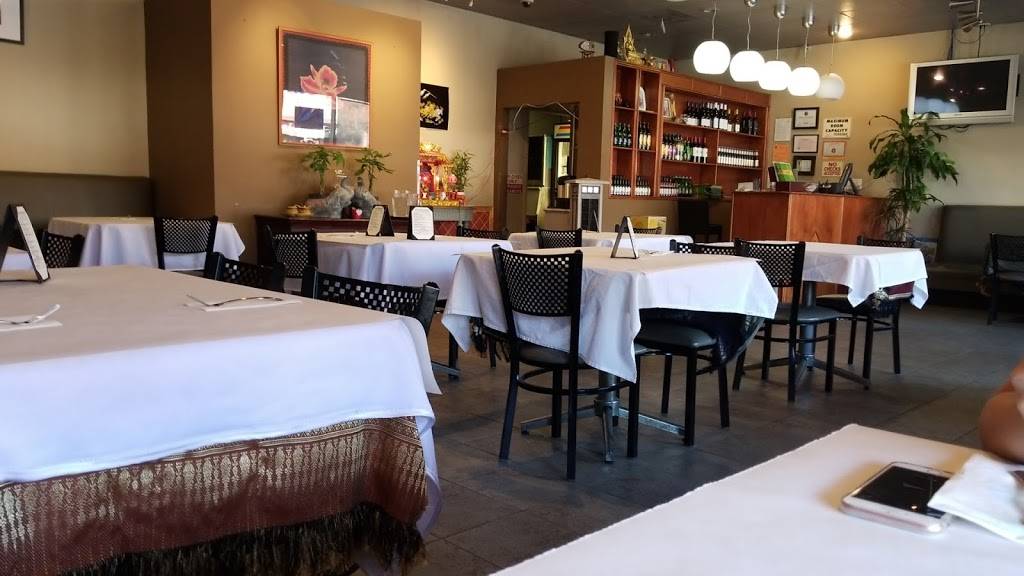 Eat Thai Cuisine | restaurant | 25482 Marguerite Pkwy #102, Mission Viejo, CA 92692, USA | 9497070370 OR +1 949-707-0370
