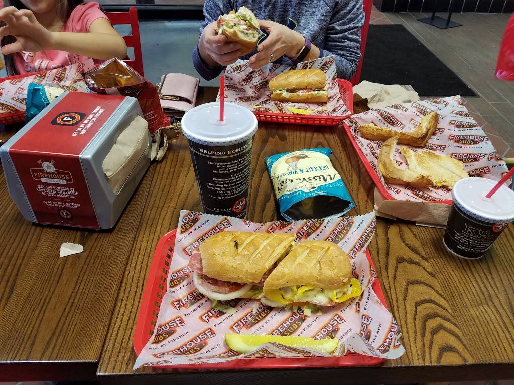 Firehouse Subs River Plaza | restaurant | 21860 Center Ridge Rd, Rocky River, OH 44116, USA | 2167722300 OR +1 216-772-2300
