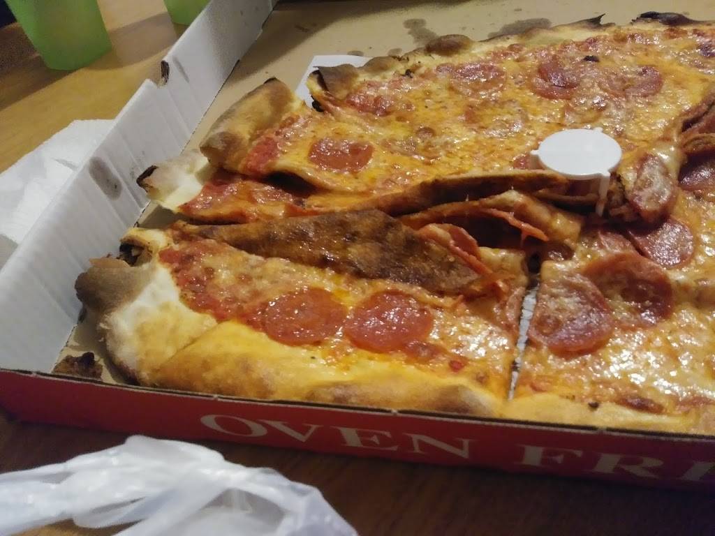 Park Pizza | restaurant | 493 Cooke St, Waterbury, CT 06710, USA | 2035730811 OR +1 203-573-0811