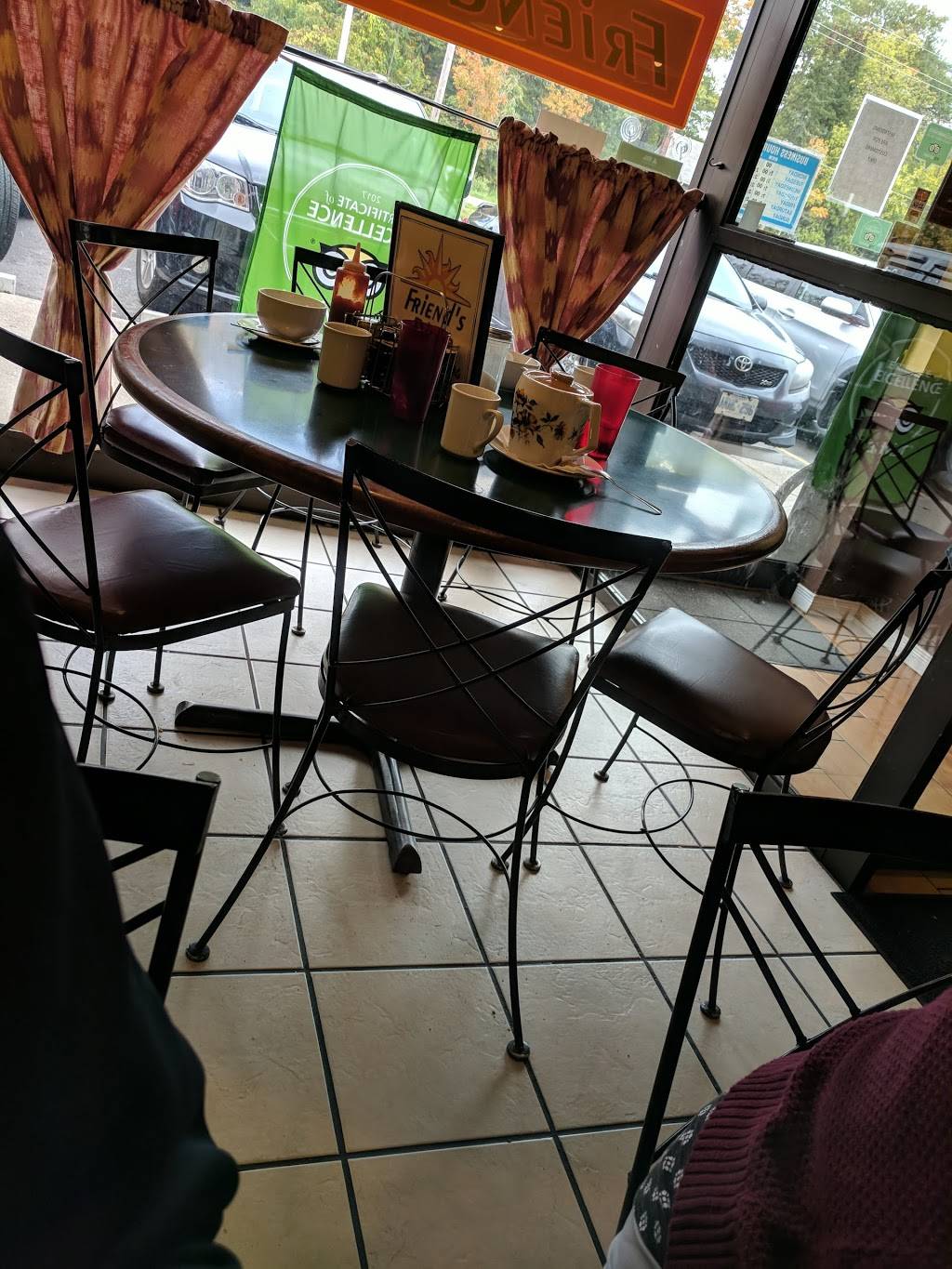 Friends Diner | restaurant | 400 Laclie St, Orillia, ON L3V 4P5, Canada | 7053268594 OR +1 705-326-8594