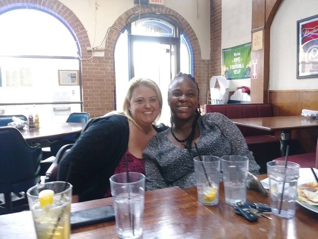 Saphire Cafe | restaurant | 7940 Wisconsin Ave, Bethesda, MD 20814, USA | 3019869708 OR +1 301-986-9708