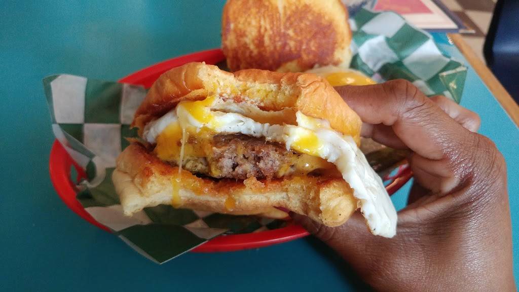 Palace Hotel | restaurant | 35 Hanover St, Charleston, SC 29403, USA | 8436086889 OR +1 843-608-6889