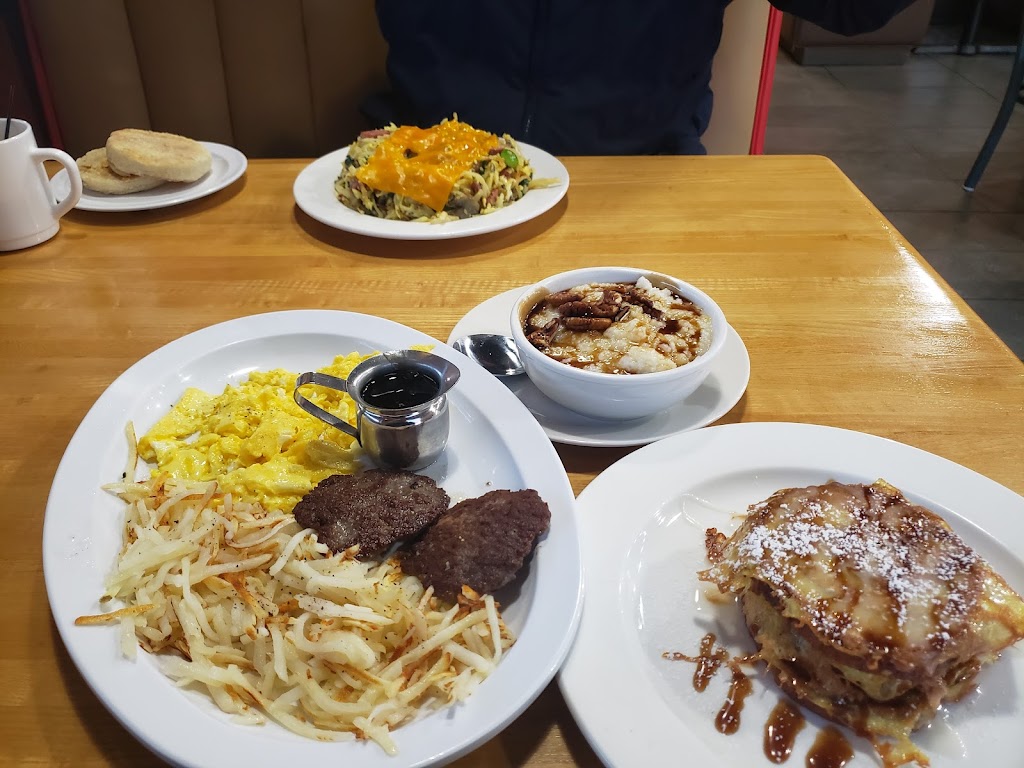 Breakfast Barn and Lunch House | restaurant | 3980 Center Point Rd NE, Cedar Rapids, IA 52402, USA | 3192004499 OR +1 319-200-4499