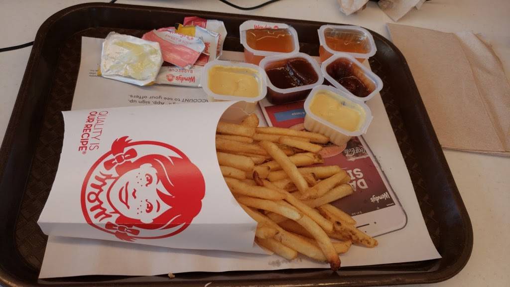 Wendys | restaurant | 3910 University Blvd W, Jacksonville, FL 32217, USA | 9042650890 OR +1 904-265-0890