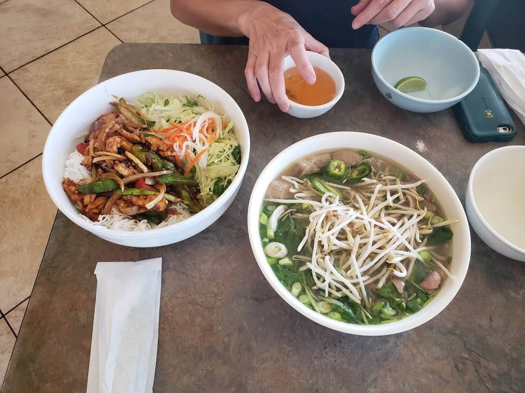 Pho Bac Noodle Palace | restaurant | 1100 McHenry Ave, Modesto, CA 95350, USA | 2095795899 OR +1 209-579-5899